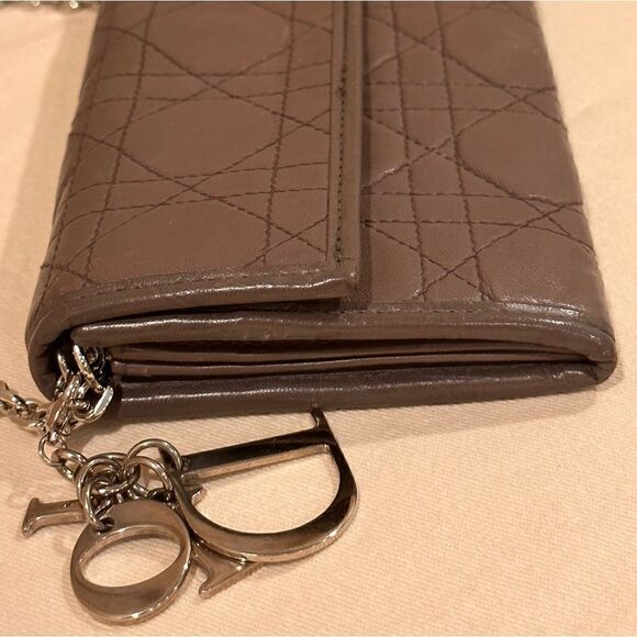 💯% Authentic Christian Dior Quilted Cannage Lady Dior Wallet on Chain✨ - Picture 4 of 16